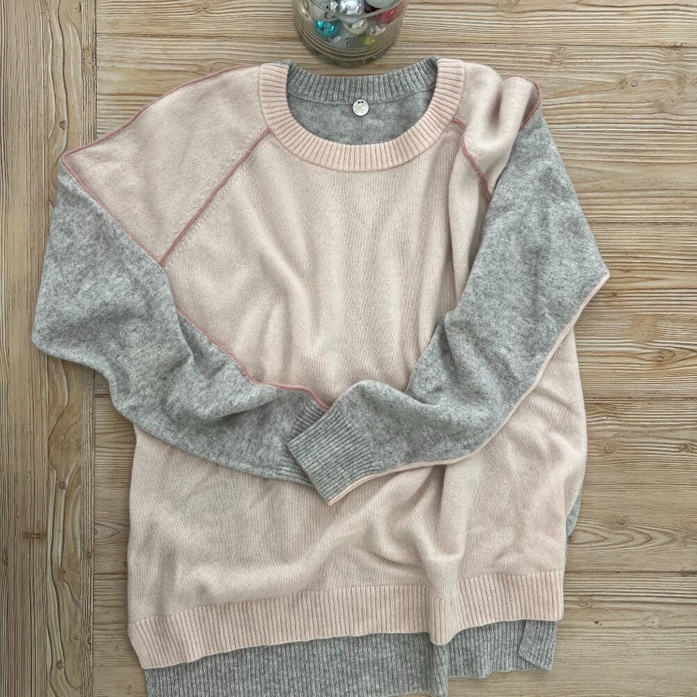 Margaret O’Leary 100% Cashmere Sweater Gray & Pink | Large | Spring Colors